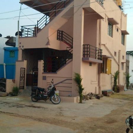Druva Homestay Hampi Eksteriør bilde